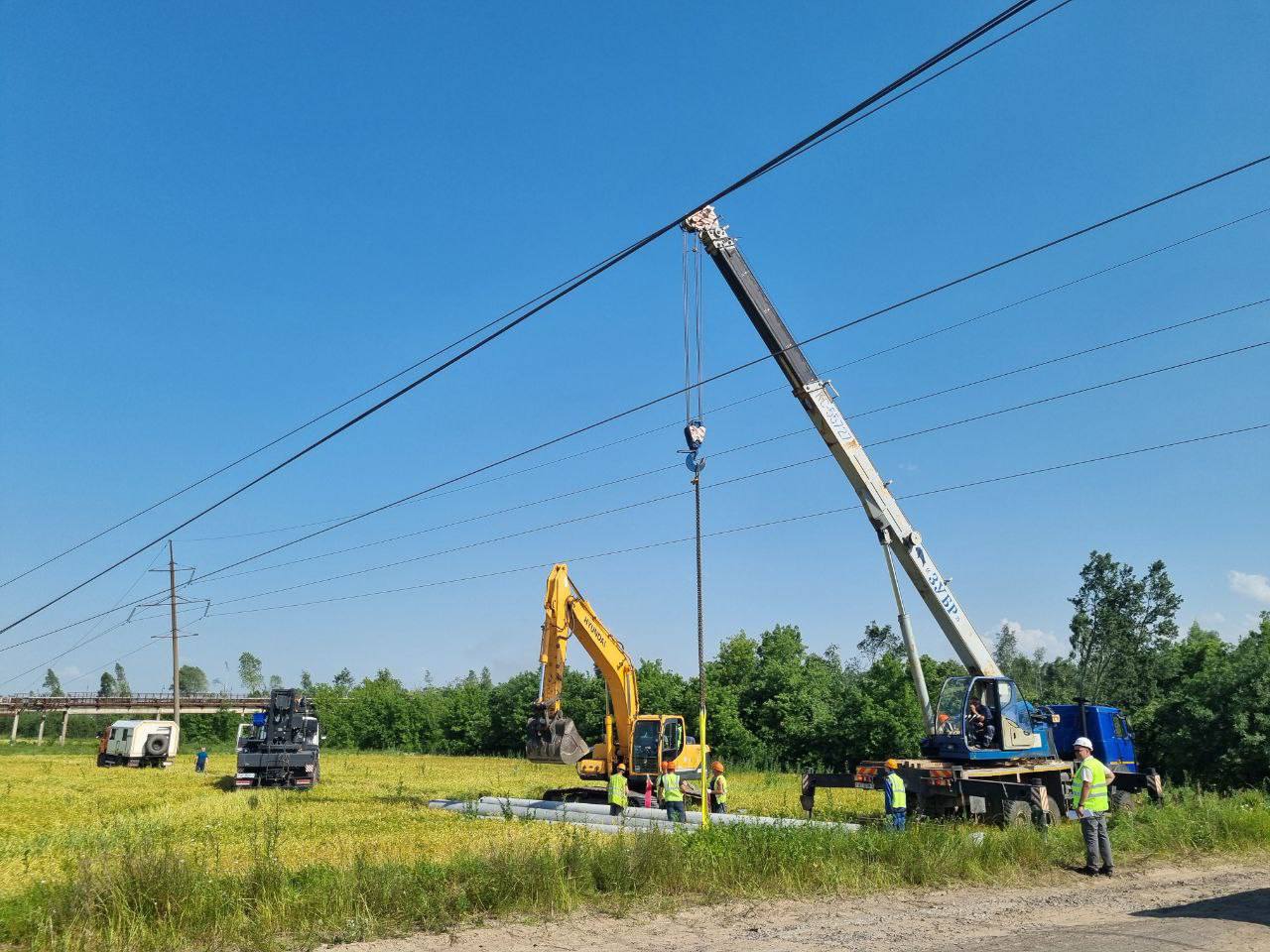 Энергетики продолжают восстанавливать энергоснабжение 167 населенных пунктов
