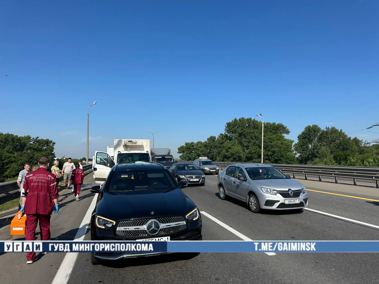 Четыре автомобиля столкнулись на МКАД. Пострадала пассажирка