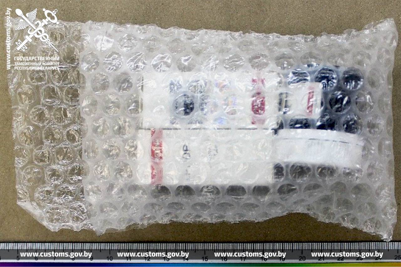 Таможня перехватила посылку с запрещенным стероидом