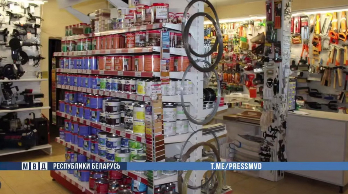 Продавец в Дрогичине проводила деньги мимо кассы