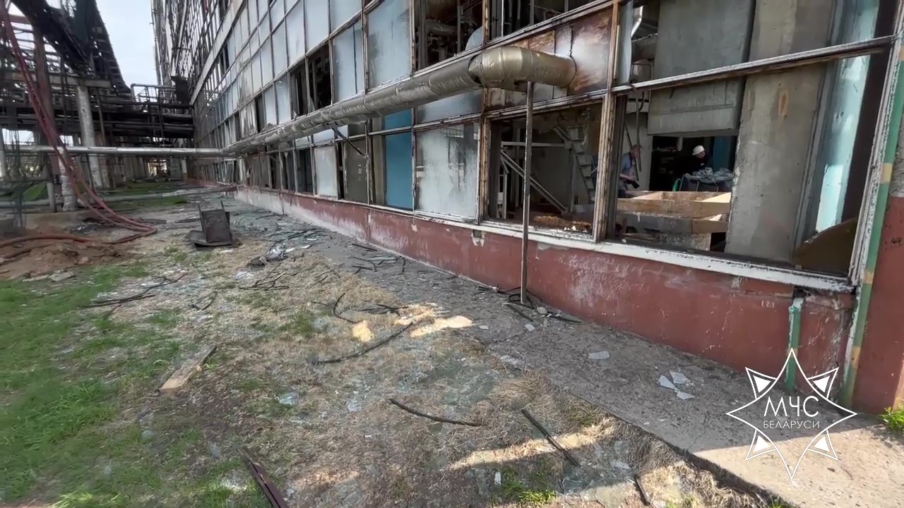 Спустя неделю после бури на "Могилевхимволокне" все еще устраняют последствия