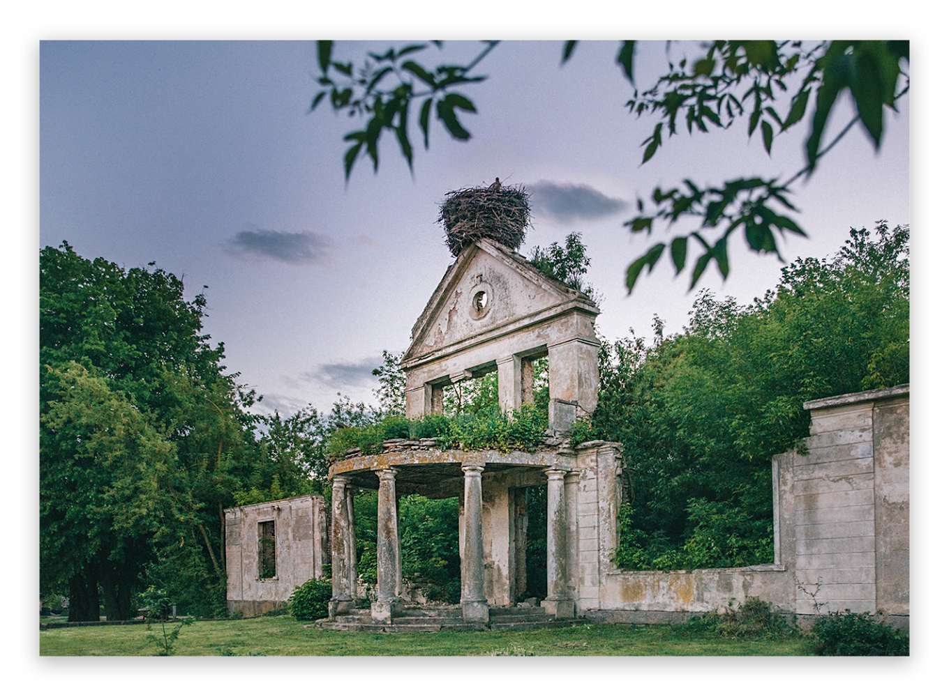 У вёсцы Дзікушкі Лідскага раёна абрынуліся часткі сядзібы Грабоўскіх