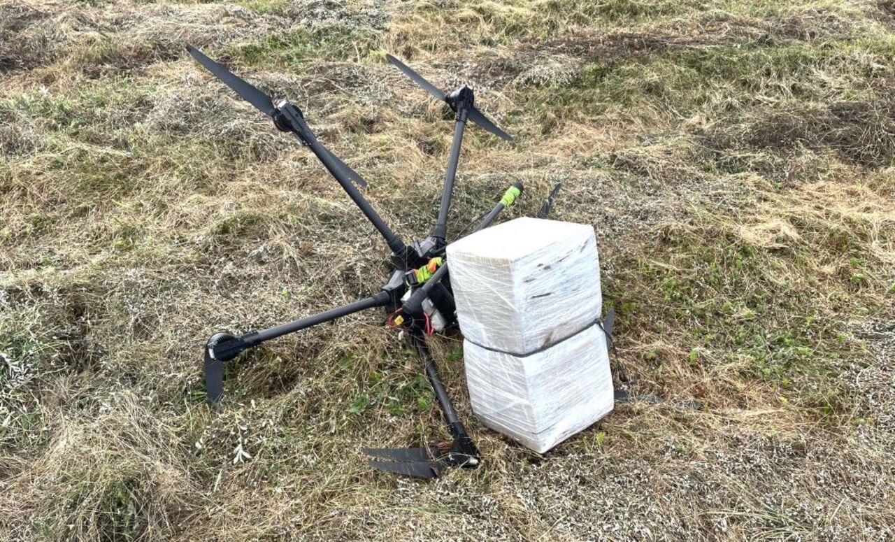 Дрон с сигаретами прилетел из Беларуси в Литву