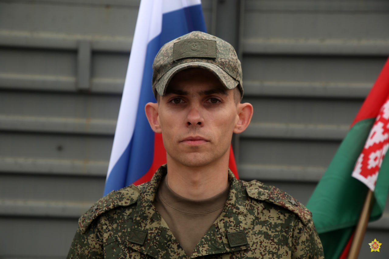 Российские войска начали прибывать в Беларусь для учений