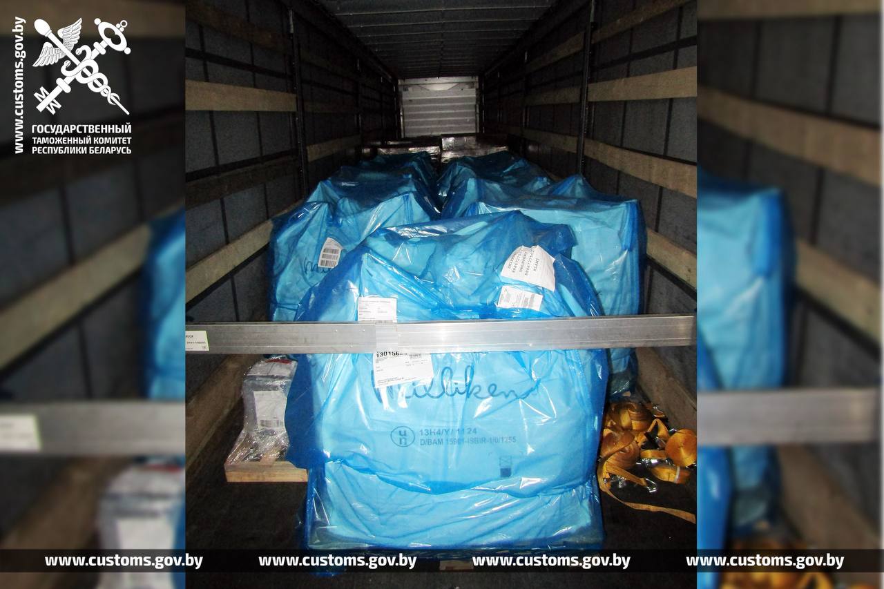Беларусские таможенники раскрыли попытку тайно ввезти 9 тонн красителей
