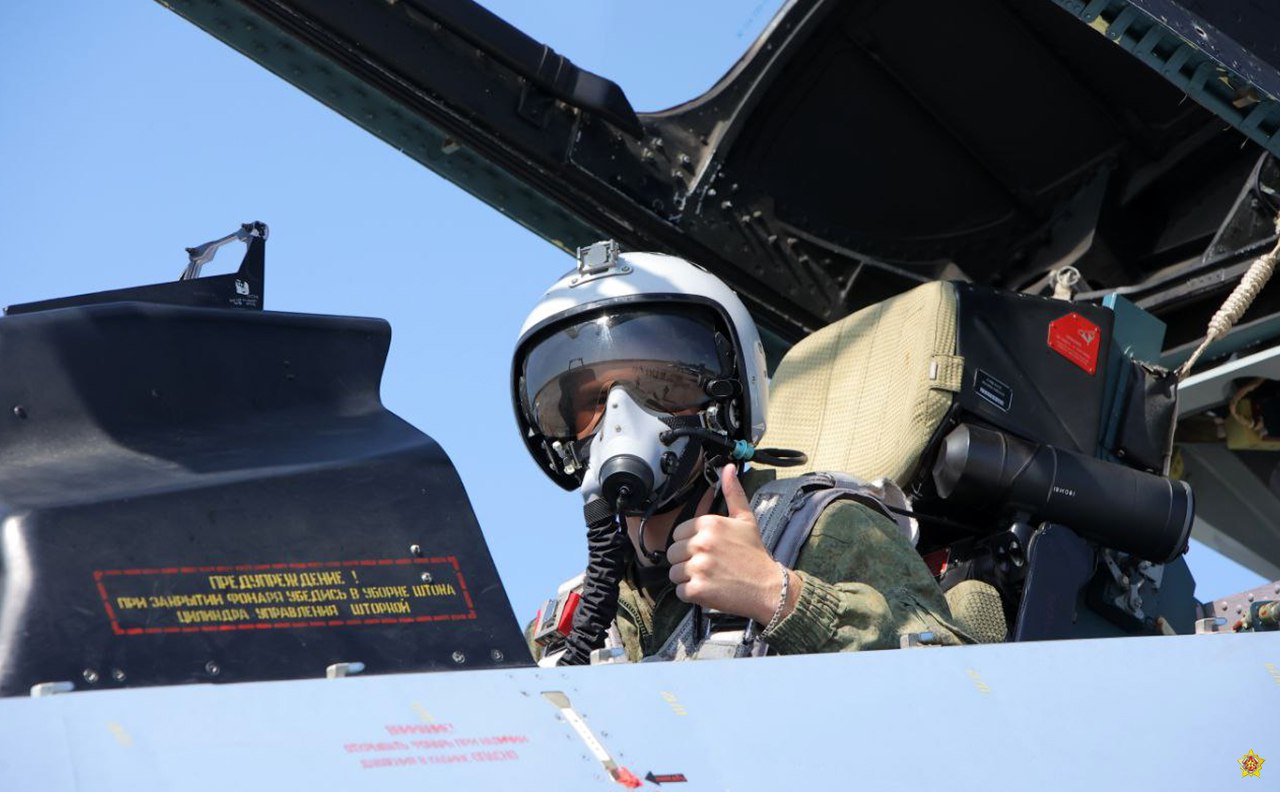 Новые Су-30СМ2 прибыли в Беларусь