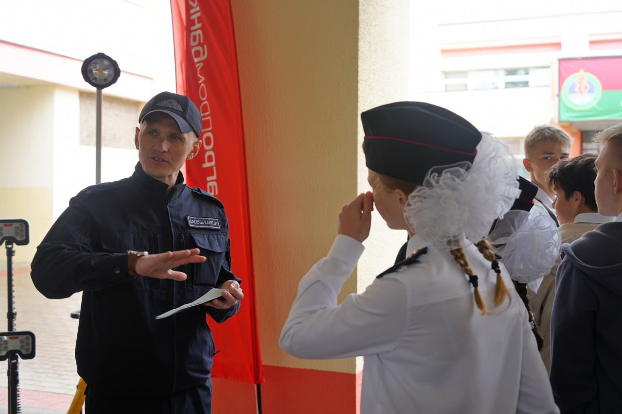 Школьников в "Зубренке" превратили в следователей