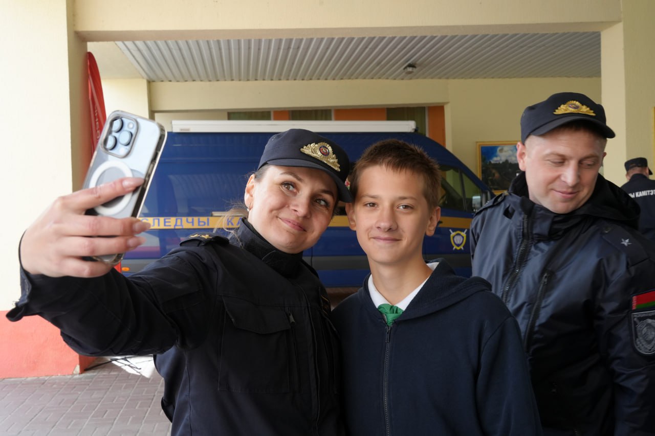 Школьников в "Зубренке" превратили в следователей