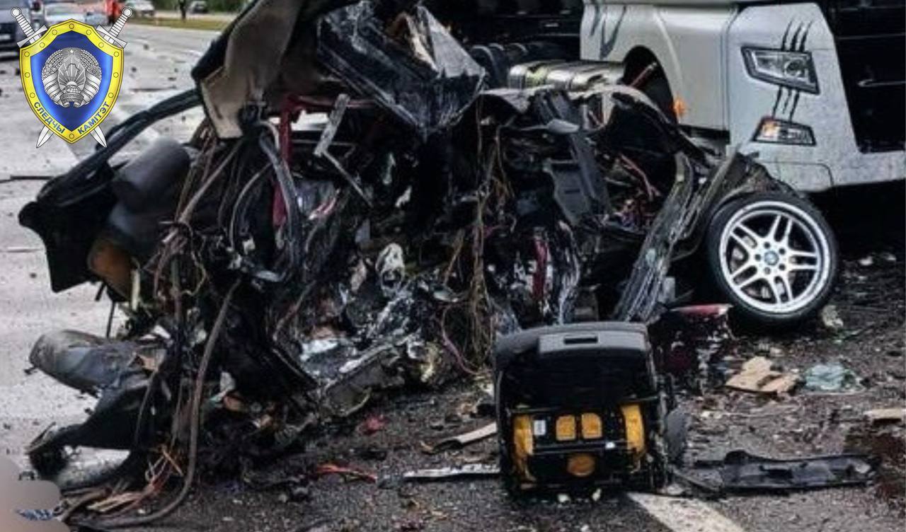 Пять человек погибли в лобовом столкновении с грузовиком в Ивацевичском районе