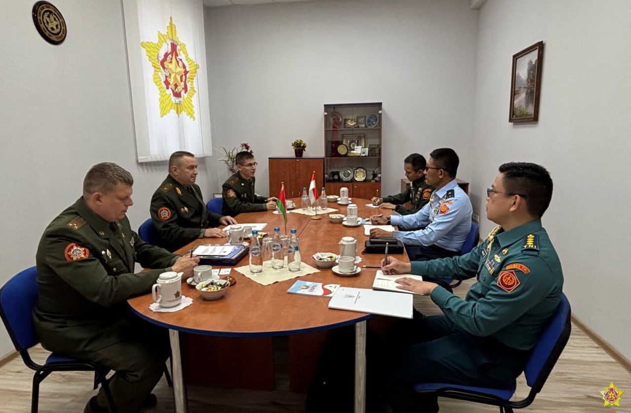 Минобороны аккредитовало аппарат военных атташе Индонезии