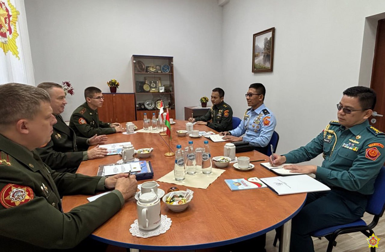 Минобороны аккредитовало аппарат военных атташе Индонезии