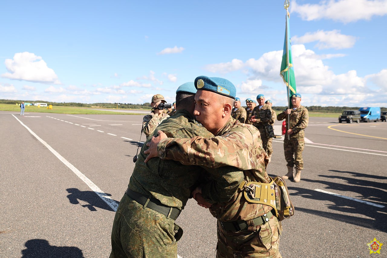 Казахские военные прибыли в Беларусь на учения ОДКБ