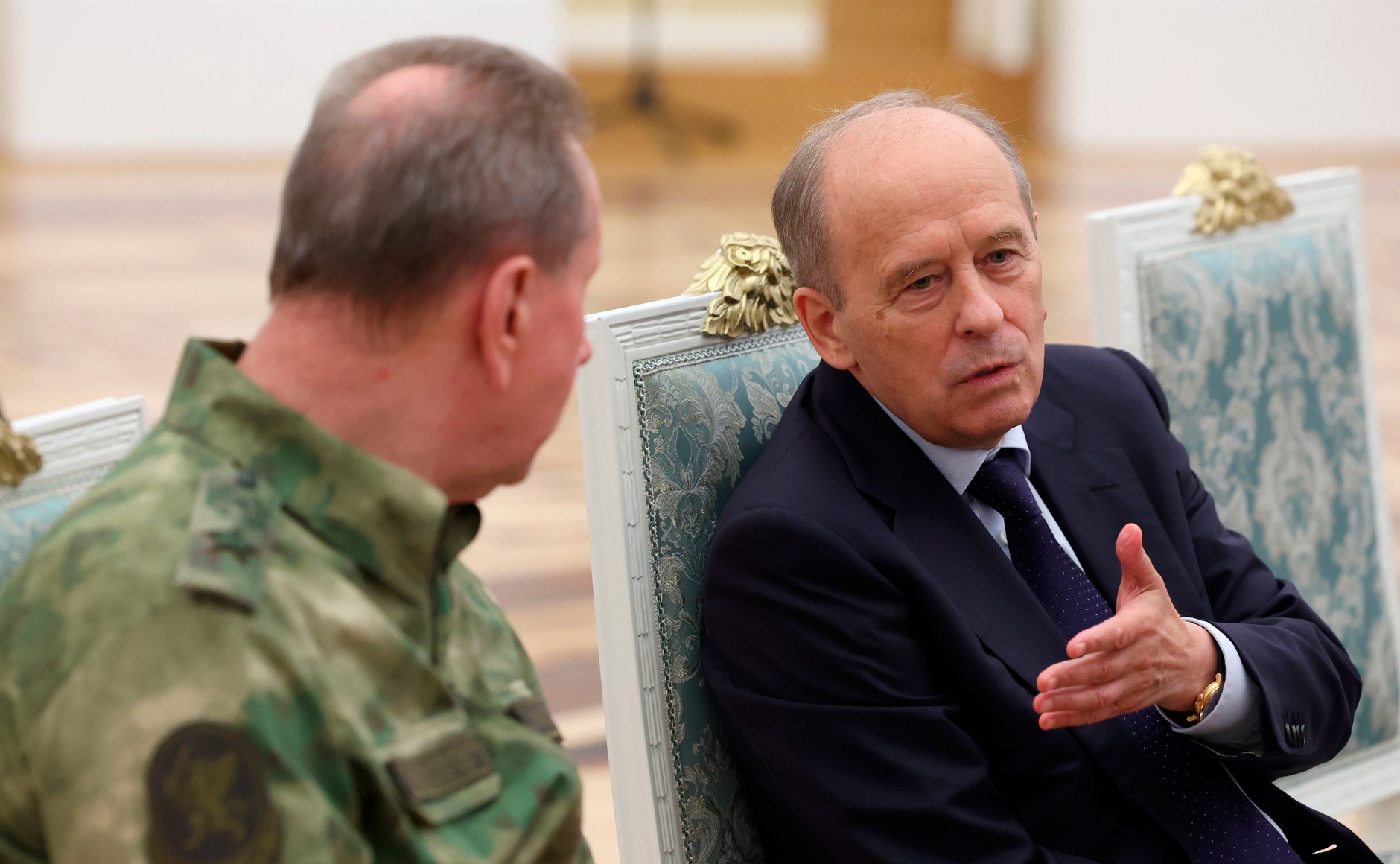 Путин провел совещание по подготовке к переговорам с Трампом