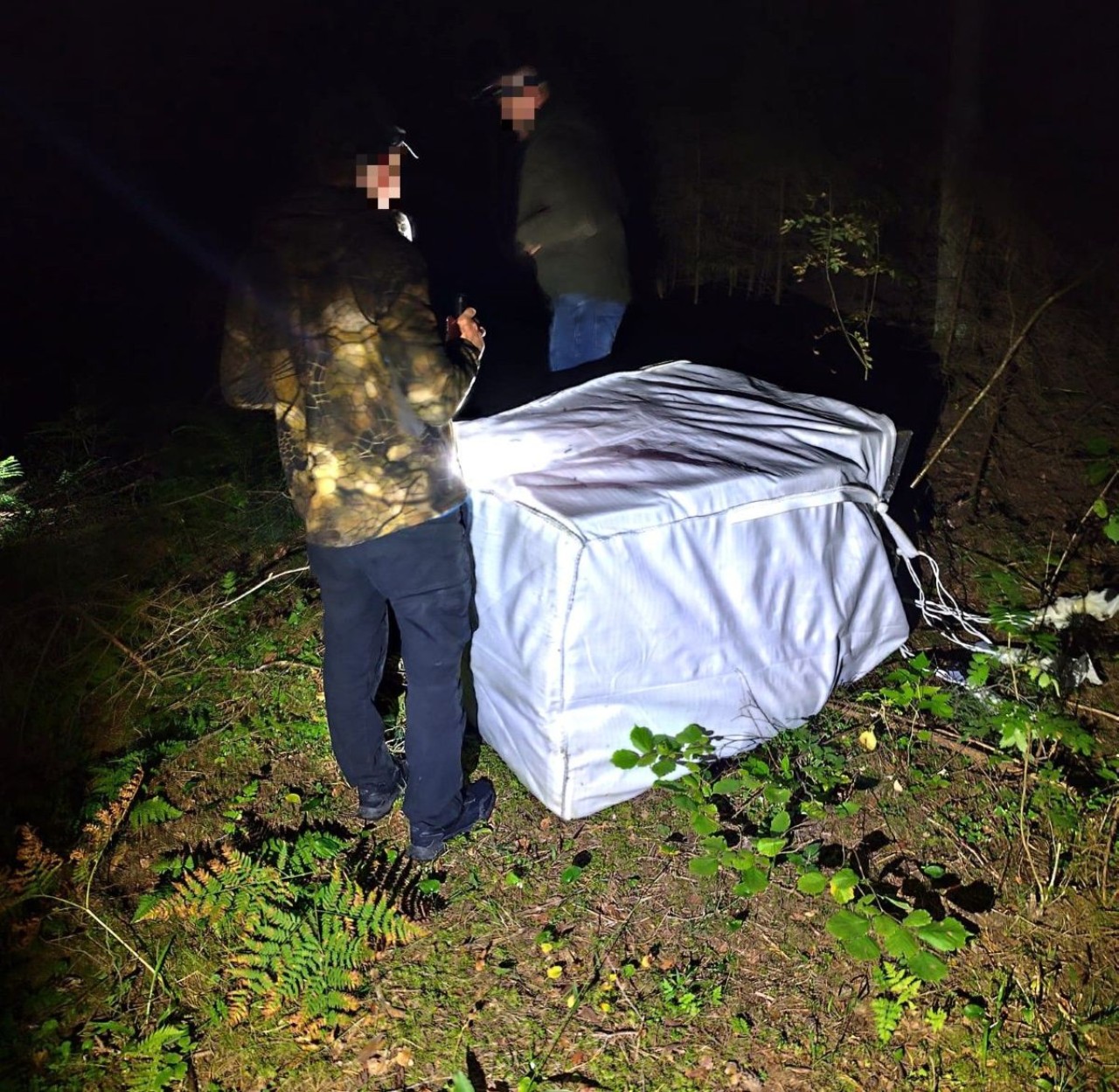 Контрабандисты соорудили системы воздушных шаров для переброски сигарет в Литву