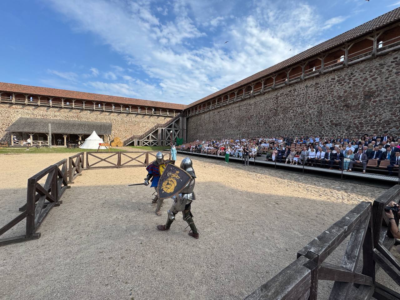 У Лідзе праходзіць Дзень беларускага пісьменства - фотафакт