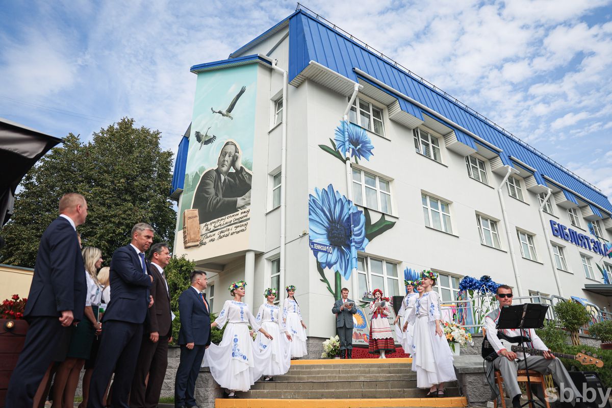 У Лідзе праходзіць Дзень беларускага пісьменства - фотафакт