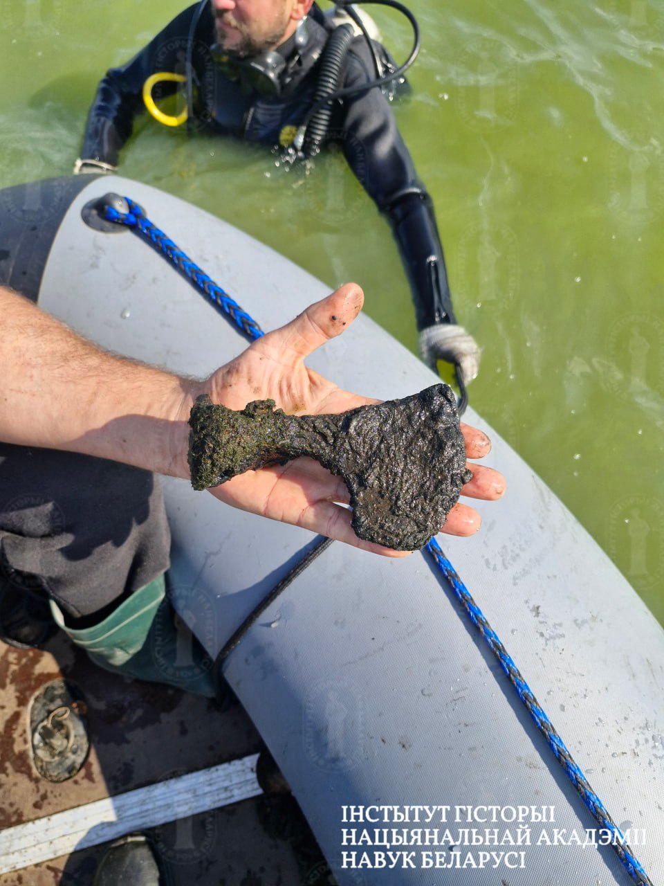 У Беларусі ўпершыню выявілі рэшткі затопленага ўмацаванага паселішча XII-XIII стагоддзяў - фотафакт