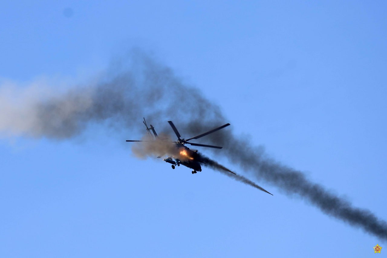 Военный атташе США наблюдает за учением "Запад-2025"