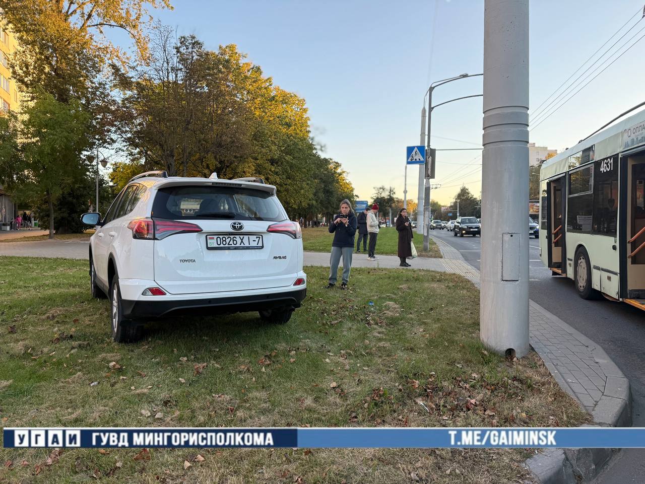 Троллейбус и Toyota столкнулись в Минске