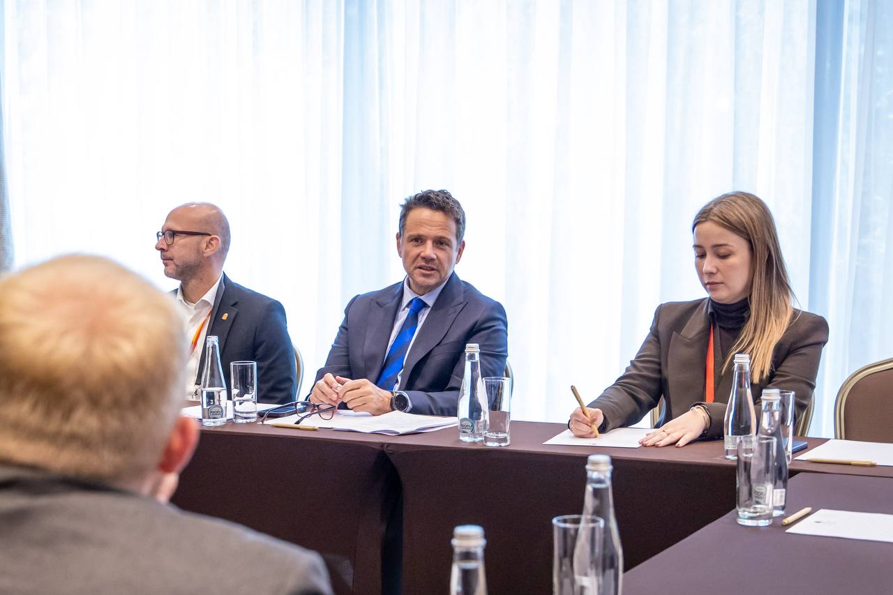 Тихановская обсудила будущее беларусских площадок с мэром Варшавы