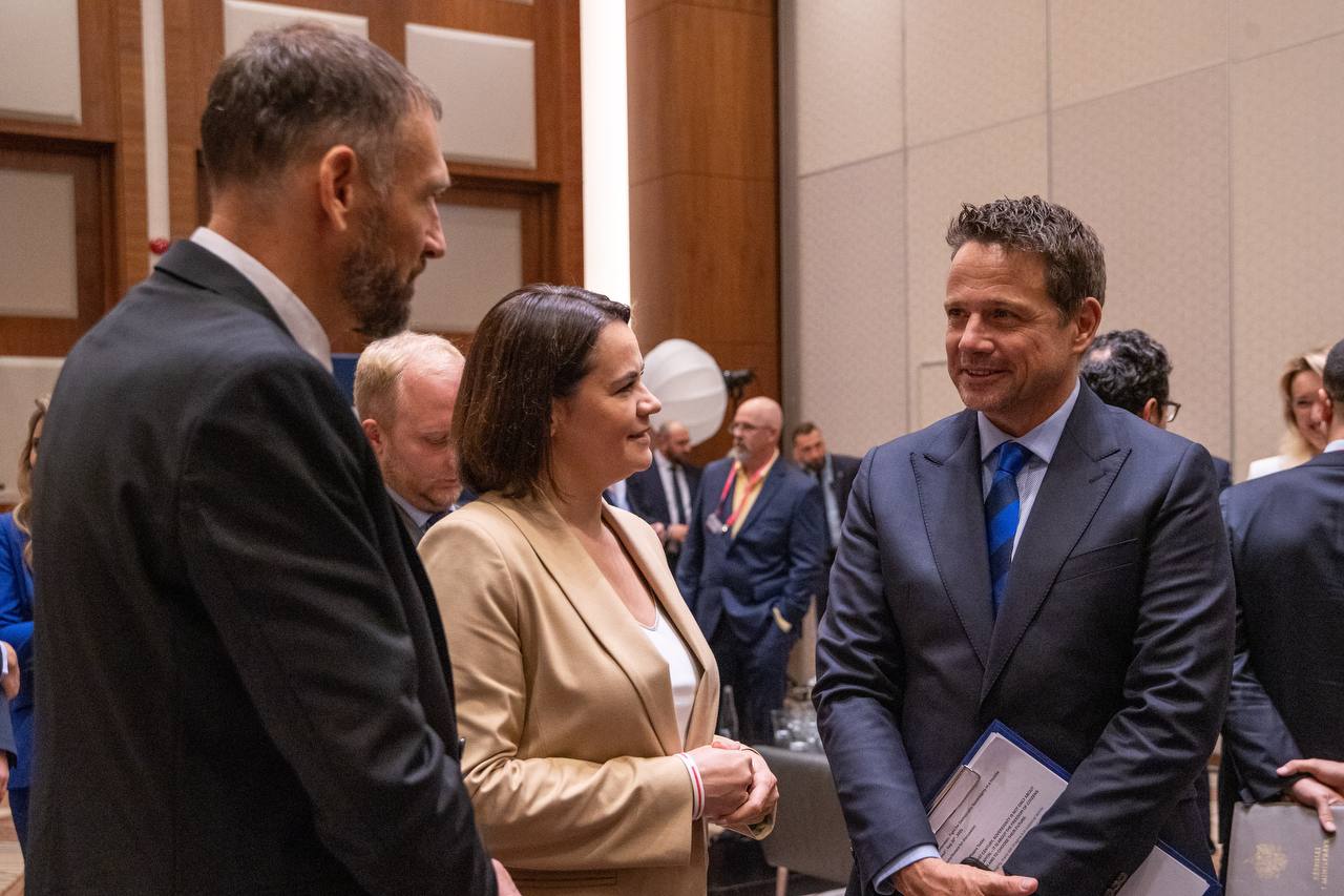 Тихановская обсудила будущее беларусских площадок с мэром Варшавы