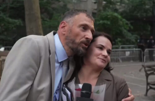 Светлана и Сергей Тихановские на встрече с представителями беларусской диаспоры в США