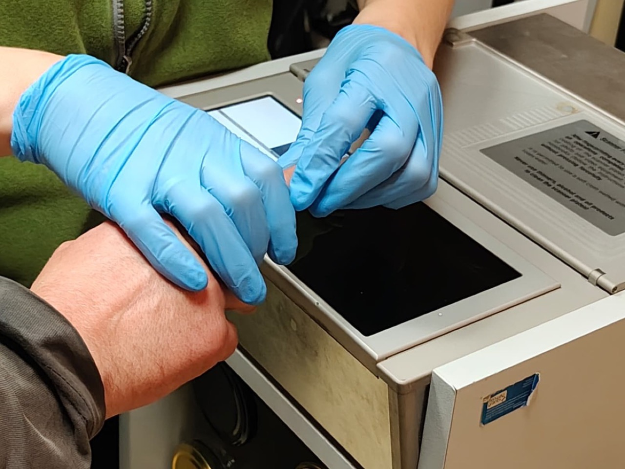 16-летний подросток напал на беларусов в Польше