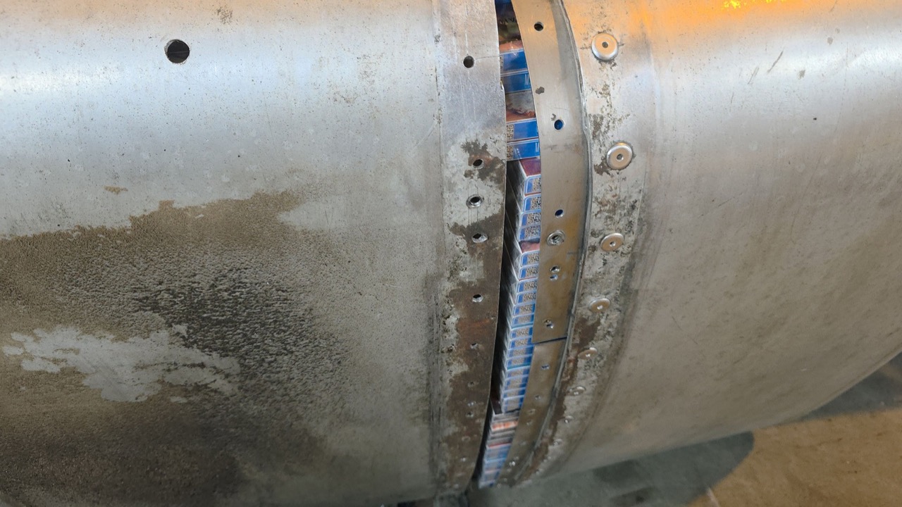 Беларус спрятал сигареты в топливном баке грузовика. Его задержали в Литве