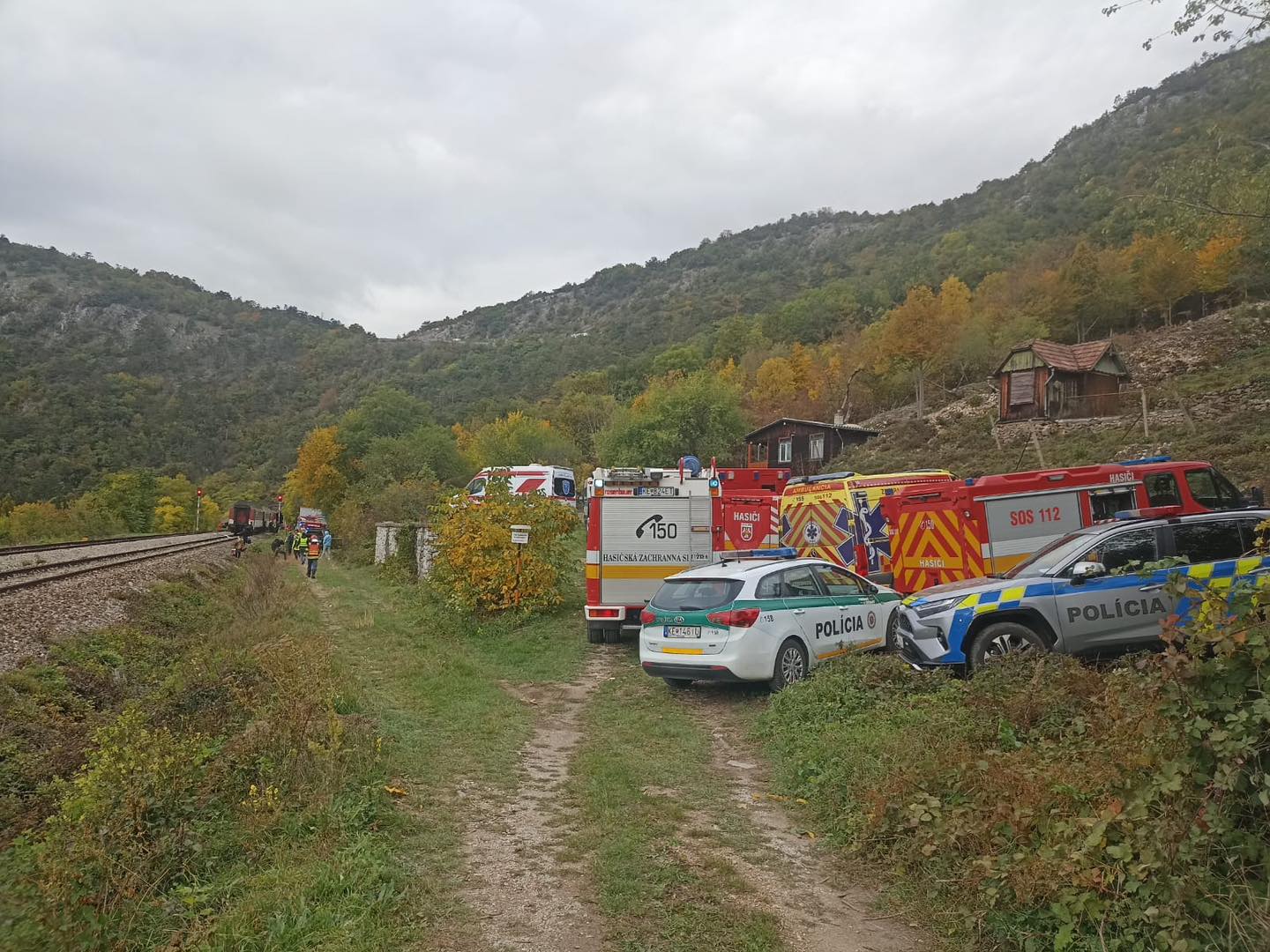 Два пассажирских поезда столкнулись в Словакии