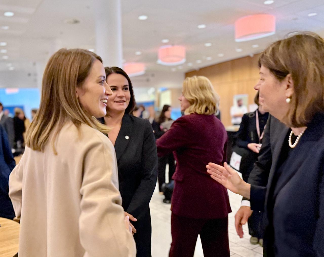 Тихановская принимает участие в саммите Европейского политического сообщества
