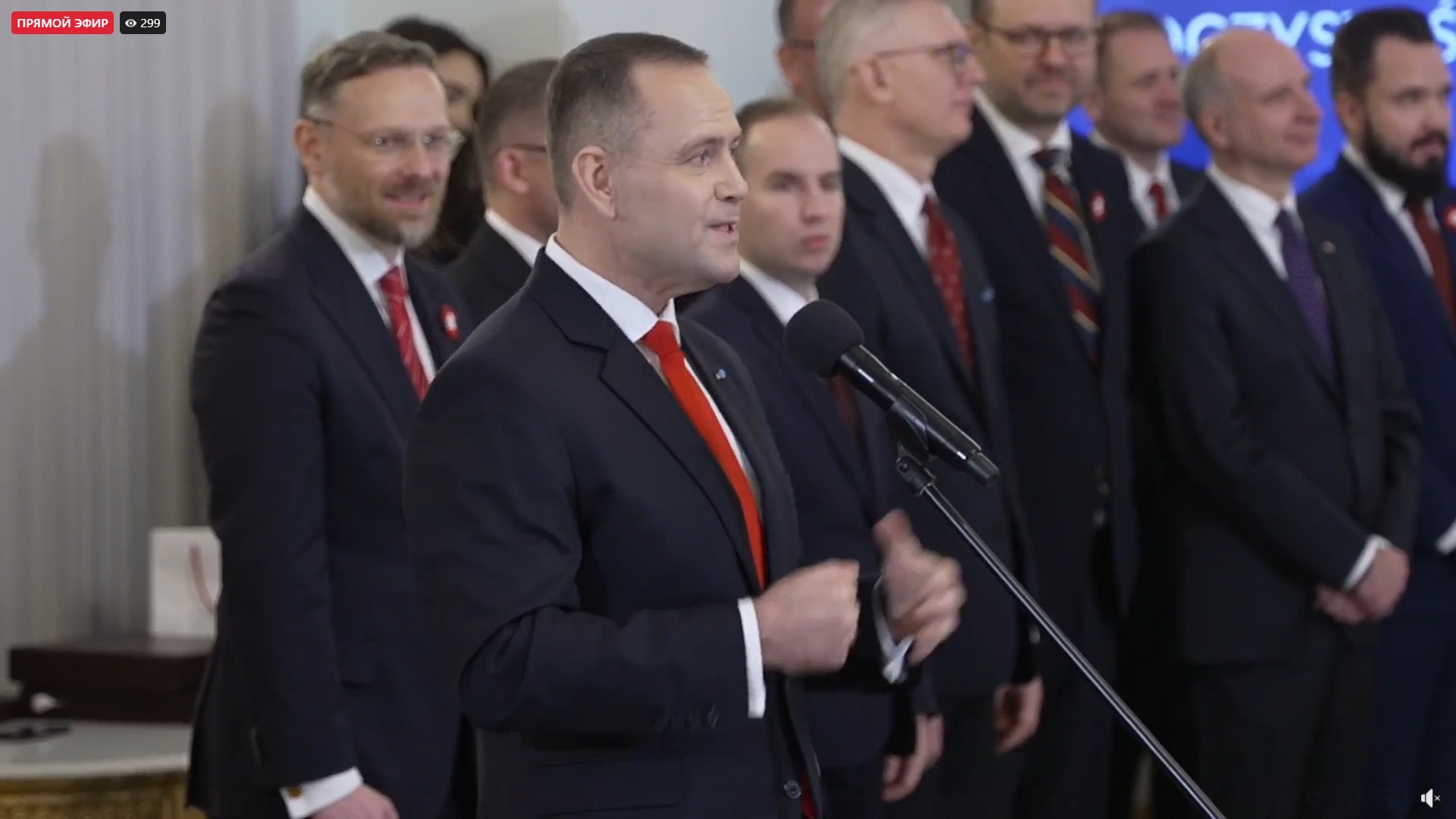 Анджей Почобут награжден высшей наградой Польши Орденом Белого Орла