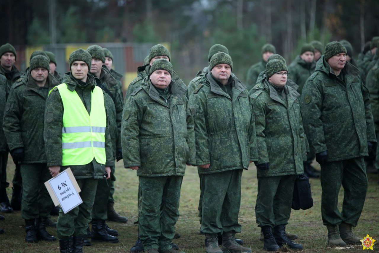 Хренин проводит сбор командного состава Вооруженных сил