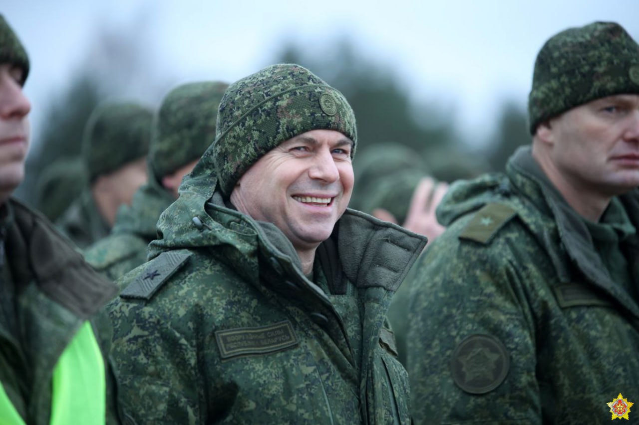 Хренин проводит сбор командного состава Вооруженных сил