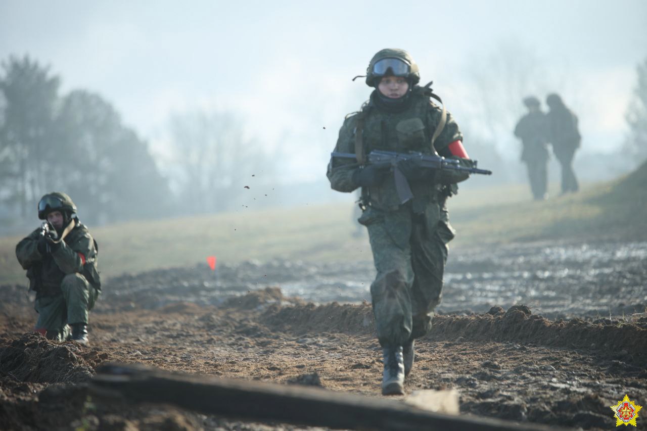 Хренин проводит сбор командного состава Вооруженных сил