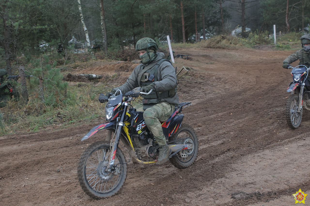 Хренин проводит сбор командного состава Вооруженных сил