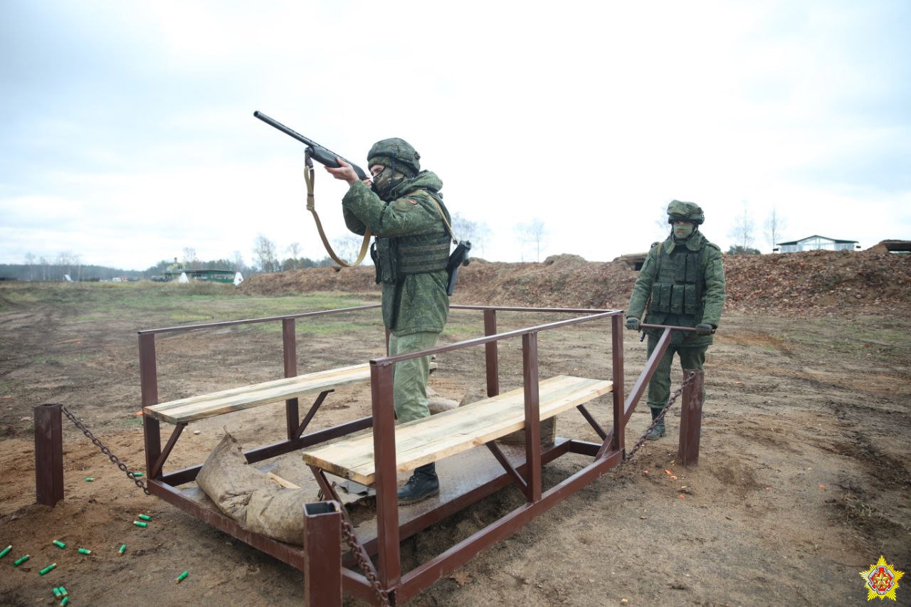 Хренин проводит сбор командного состава Вооруженных сил