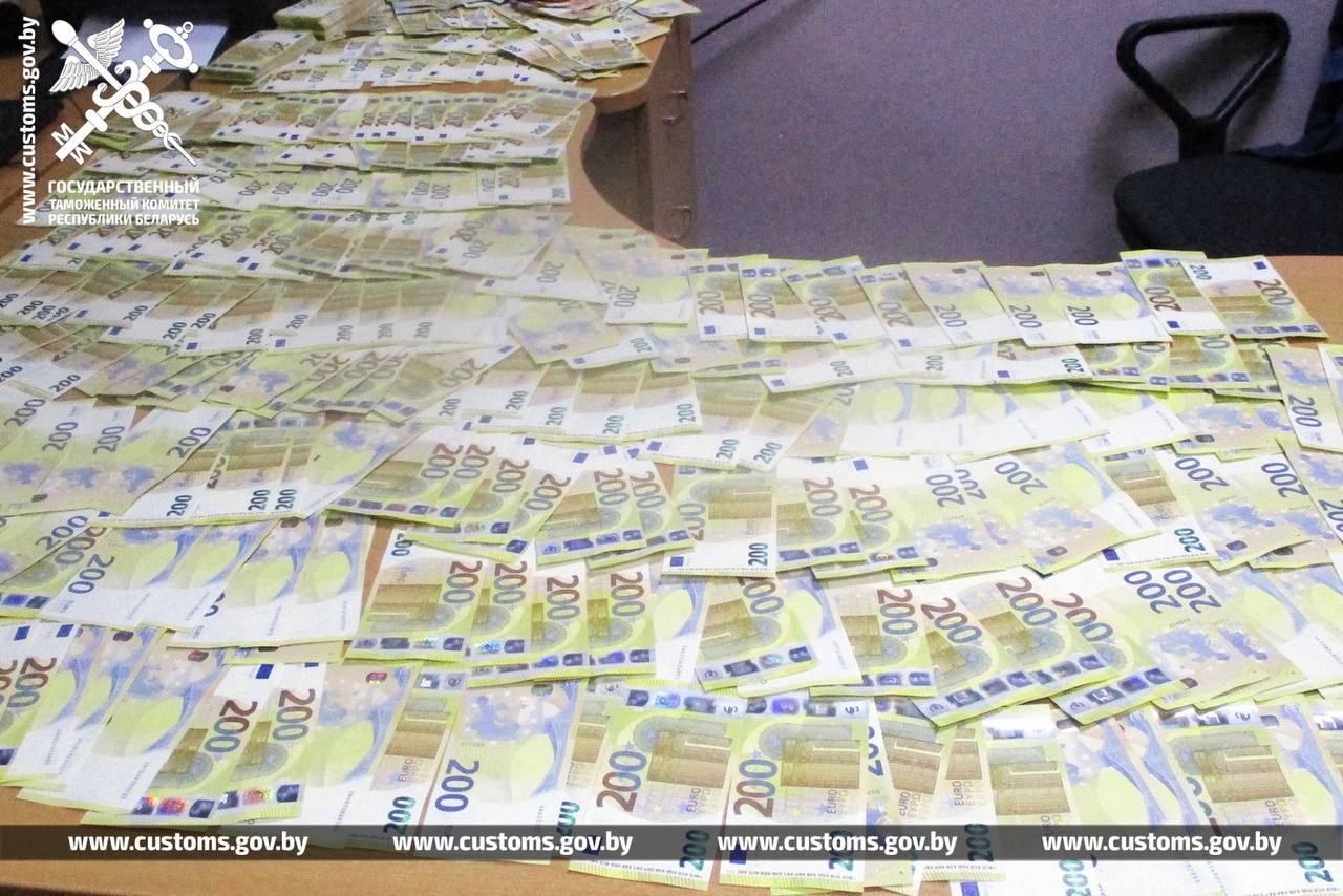 Граждан Германии и Украины задержали на беларусской границе за недекларирование наличных