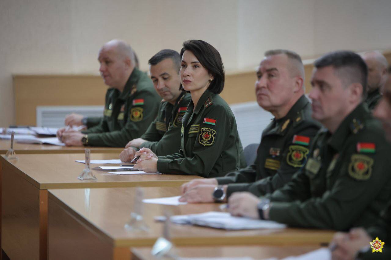 Минобороны проводит сбор с идеологами