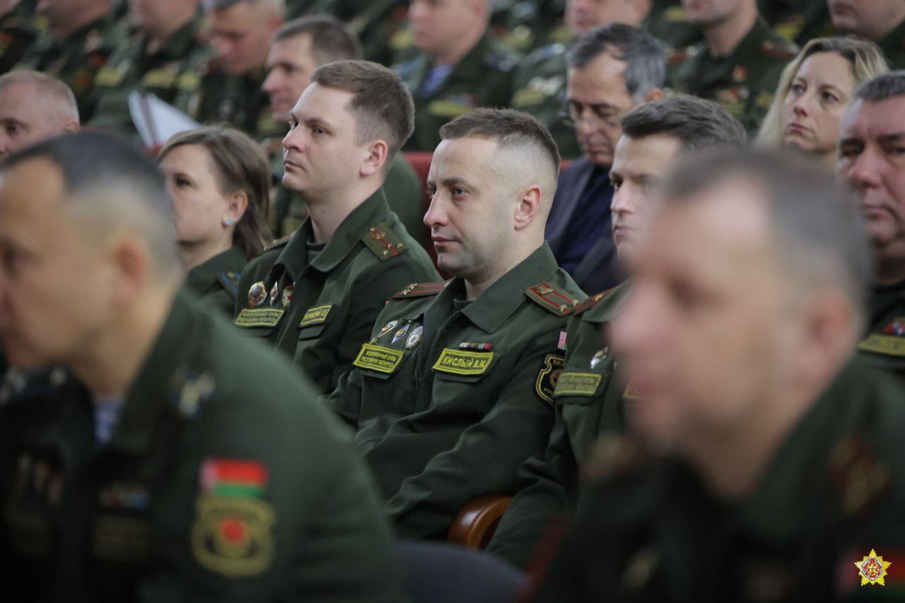 Минобороны проводит сбор с идеологами