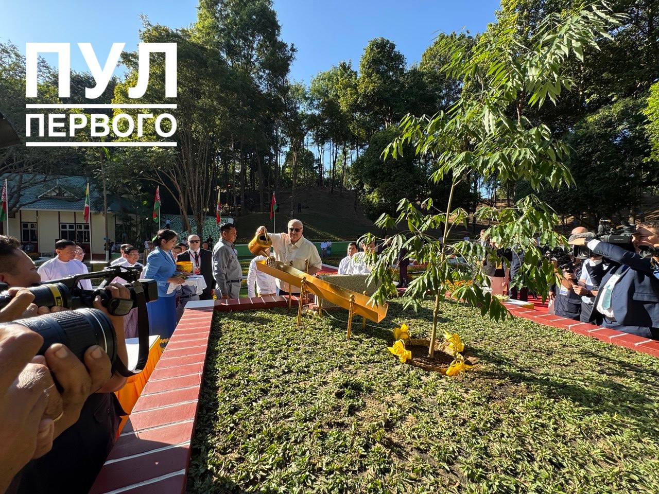 Лукашенко завершил визит в Мьянму