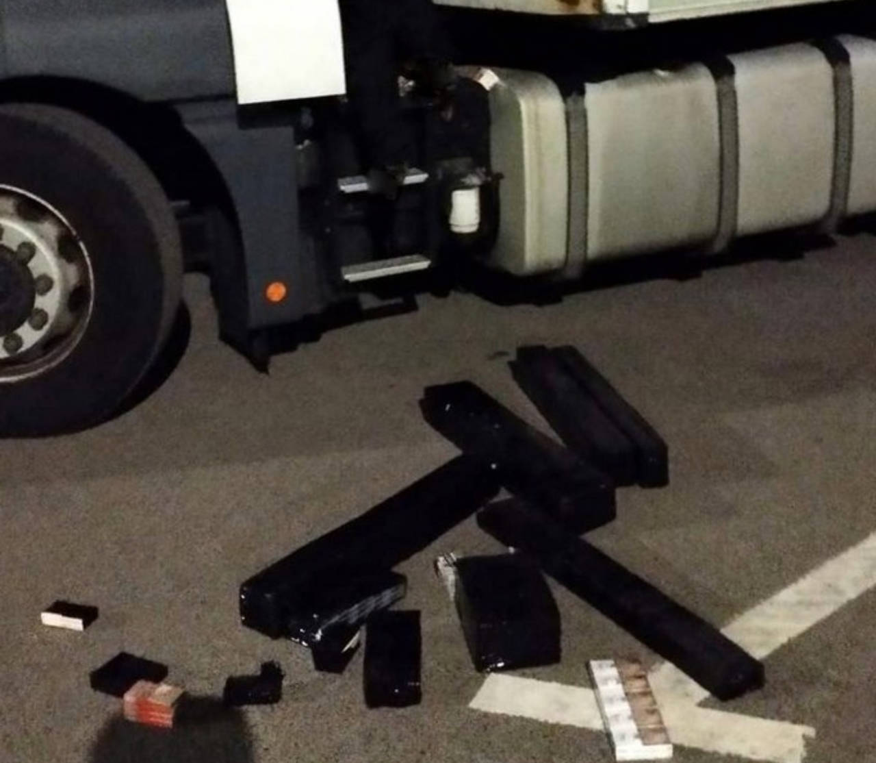 Польские таможенники перехватили три партии сигарет на беларусской границе