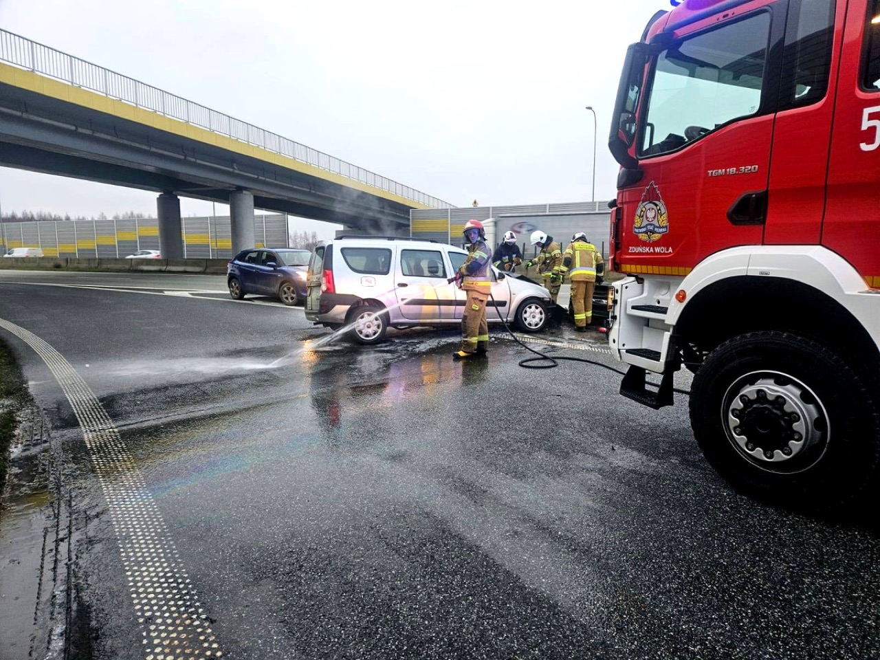 Беларус уснул за рулем, попал в ДТП и чуть не сгорел в машине в Польше