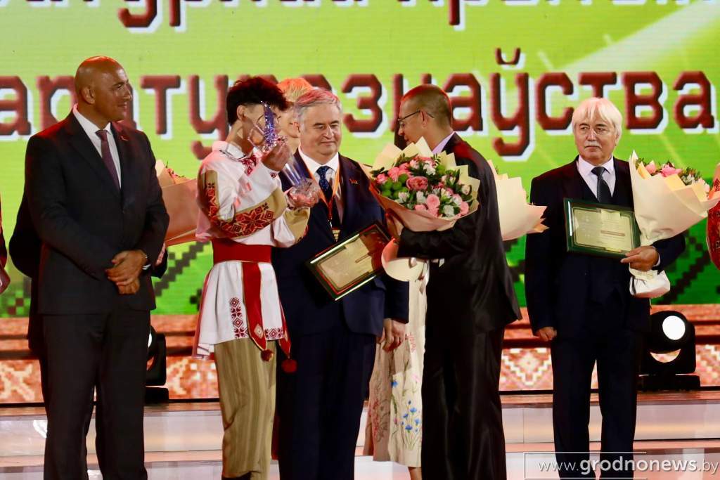 «У гэты пракляты час таго, што мы маем, ужо вельмі шмат»: вынікі года ў літаратуры