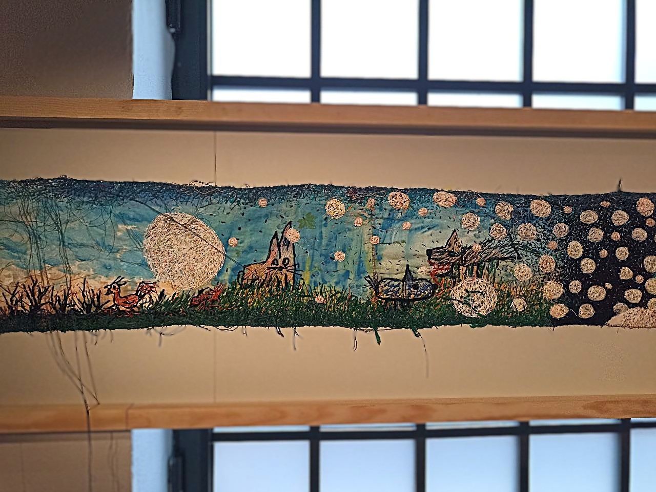 Мастачка з Падляшша Малгажата Дмітрук паказала на трыенале ў Лодзі дваццаціметровы твор пра мяжу і малую радзіму