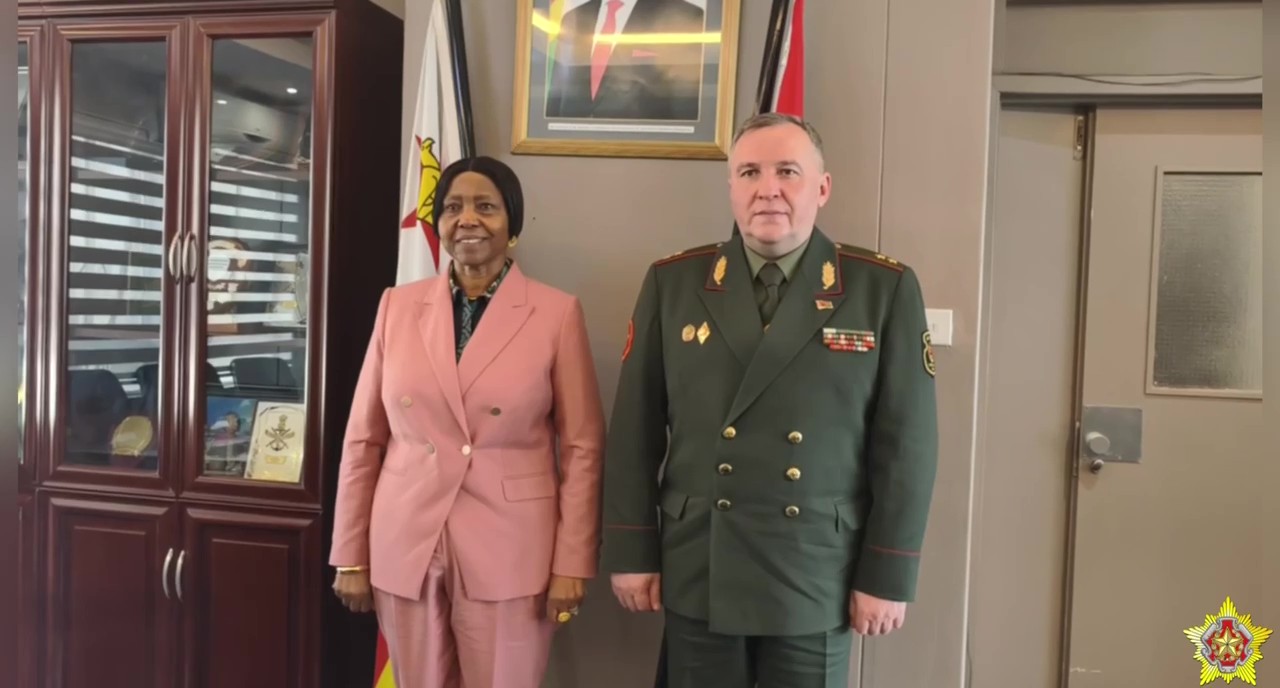 Хренин подписал соглашение о военном сотрудничестве с зимбабвийской коллегой