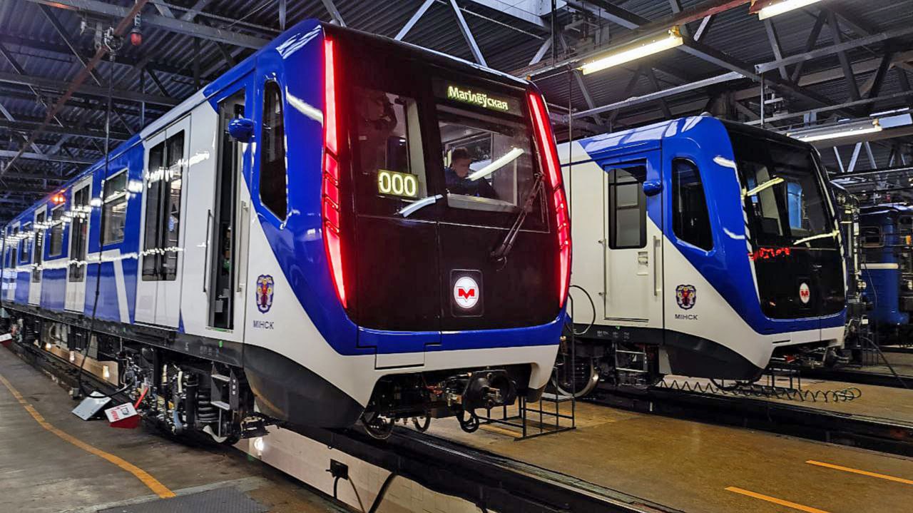 Минский метрополитен показал новые поезда