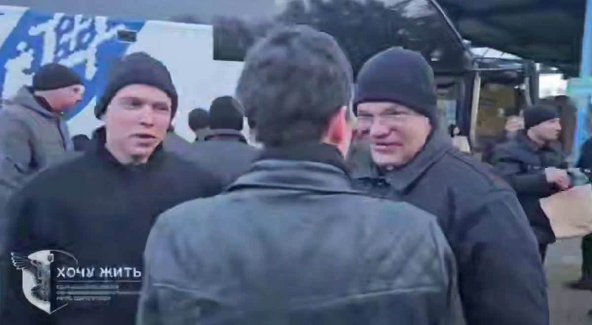 Мария Колесникова и Виктор Бабарико на свободе - фото, видео