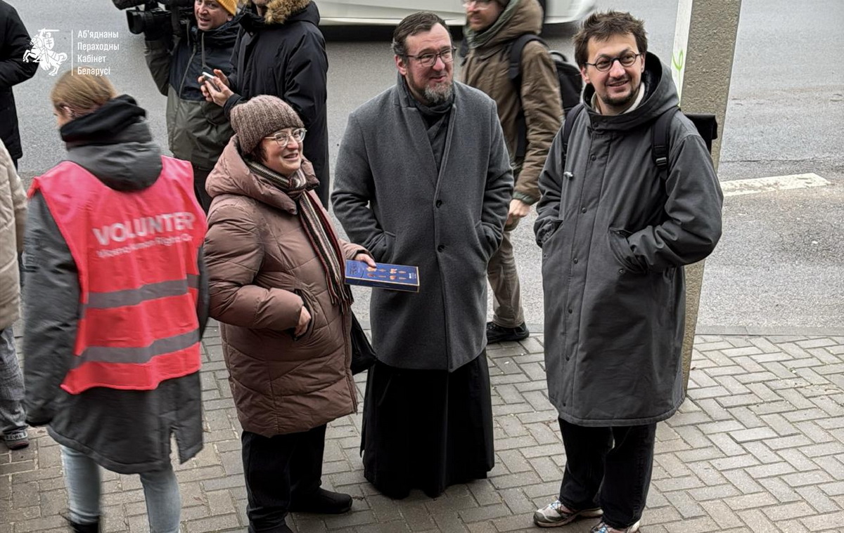 Виктор Бабарико и Мария Колесникова находятся в Варшаве (обновлено)