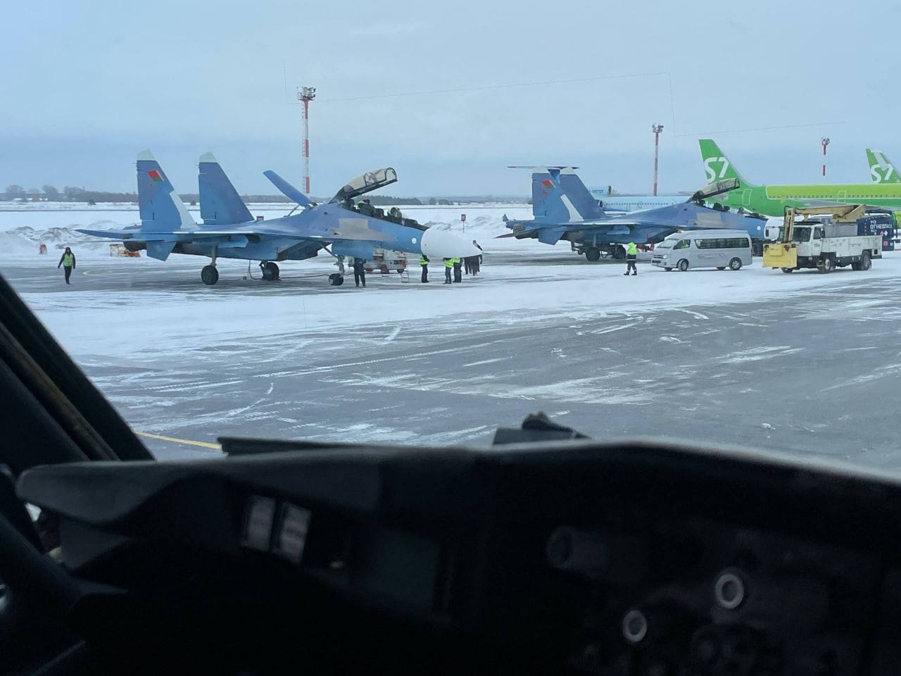 Очередные истребители Су-30СМ2 прибыли в Беларусь