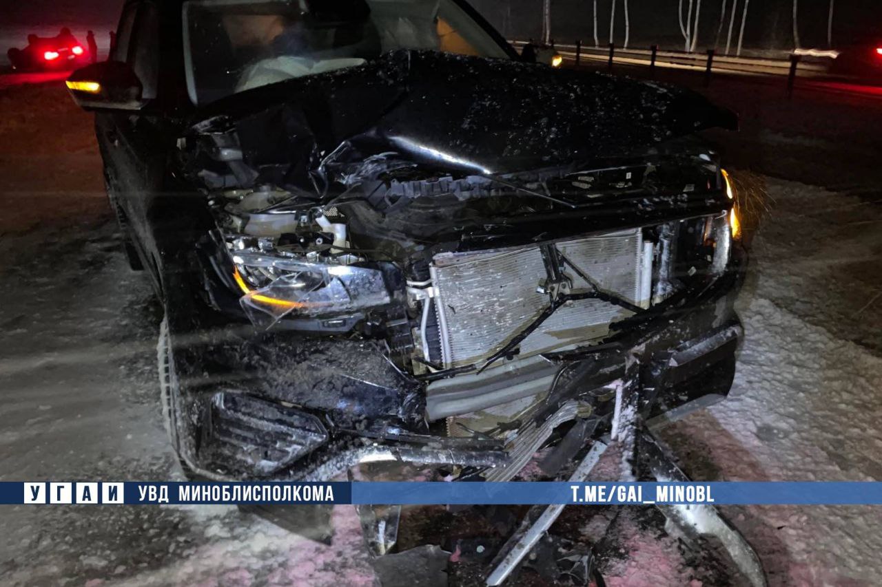 Девять автомобилей столкнулись на трассе М4 в Червенском районе